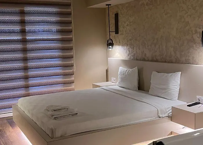 فندق Avwan Cigli 4*