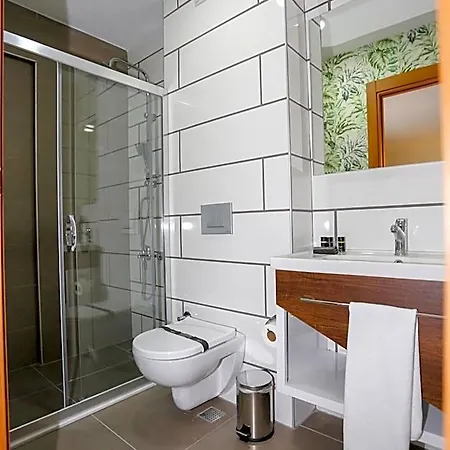 Hotel Avwan Cigli 4*